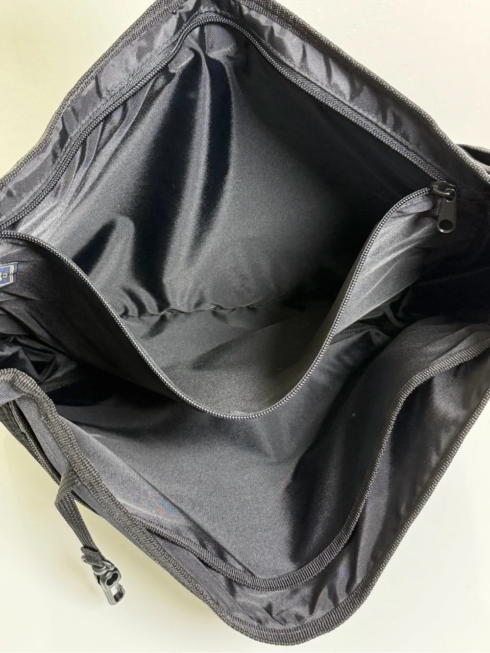 GH Bass & Co Messenger Laptop Bag Briefcase Black Gray Nylon Travel Work 17”